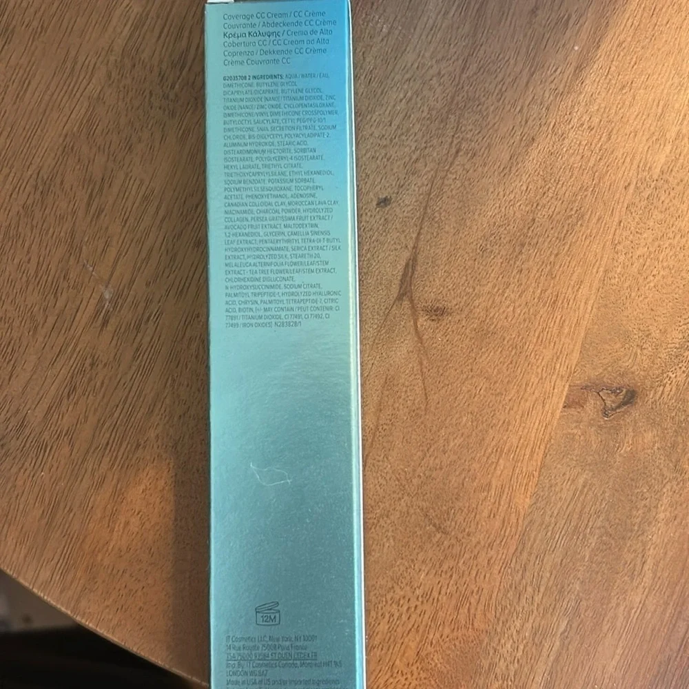 It Cosmetics CC+ Cream Oil-Free Matte with SPF 40 Full-size neutral TAN